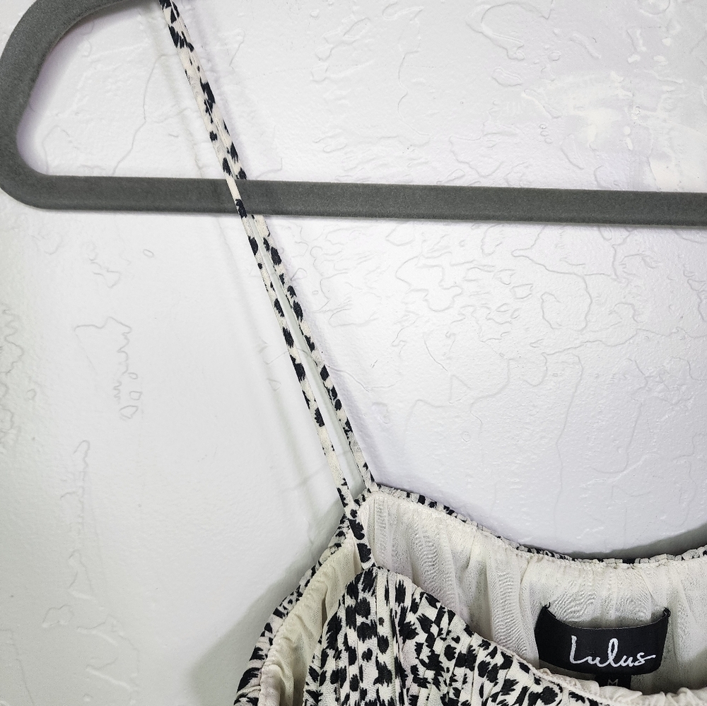 Lulu's Turning It Up Leopard Cream And Black Pleated Romper Size Medium - Picture 7 of 9